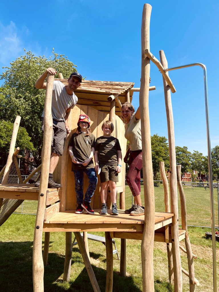 Belangrijke update over Lukas’ boomhut in Mooie Wijken! 