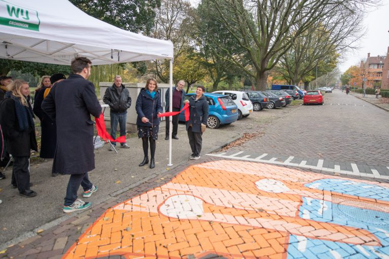 Opening straatschildering Molukkenstraat